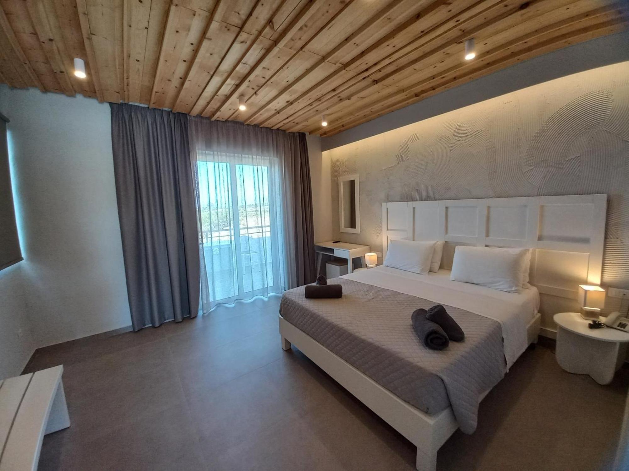 Irina Hotel apartamentowy 3*